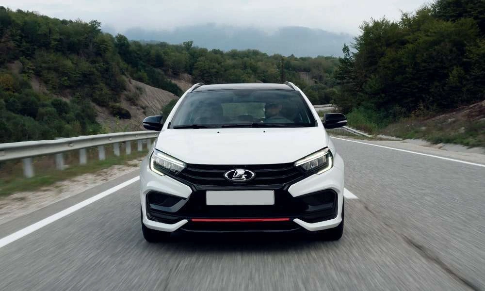 Lada Vesta SW Sportline - Изображение №12