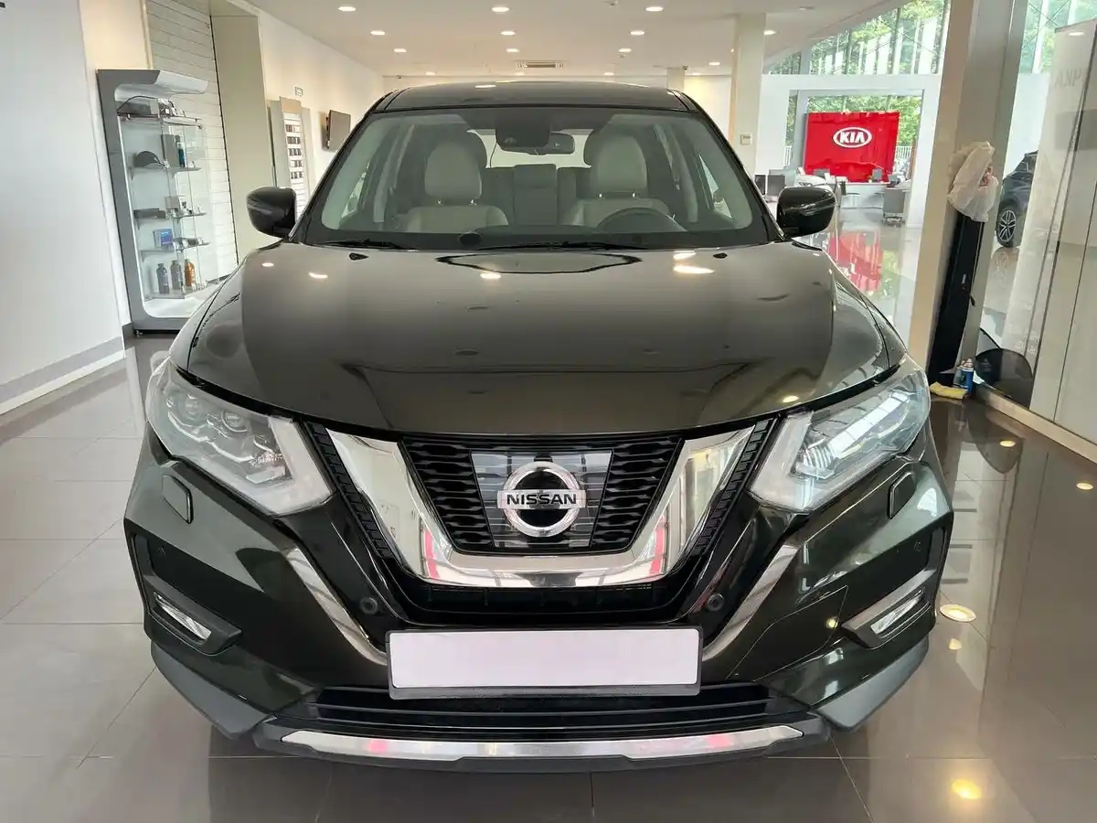 Автомобили Nissan X-Trail по сниженной цене