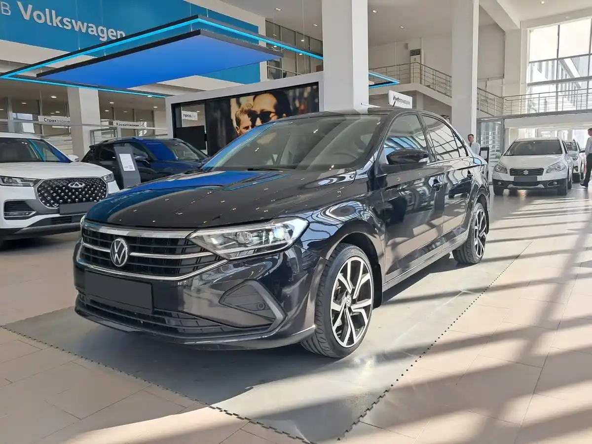 Купить Volkswagen Polo в Тюмени