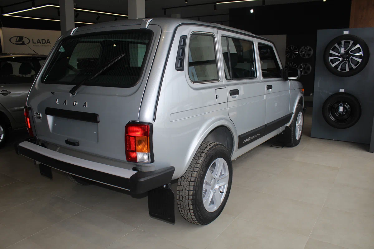 Новый авто Lada Niva Legend 5д в кредит