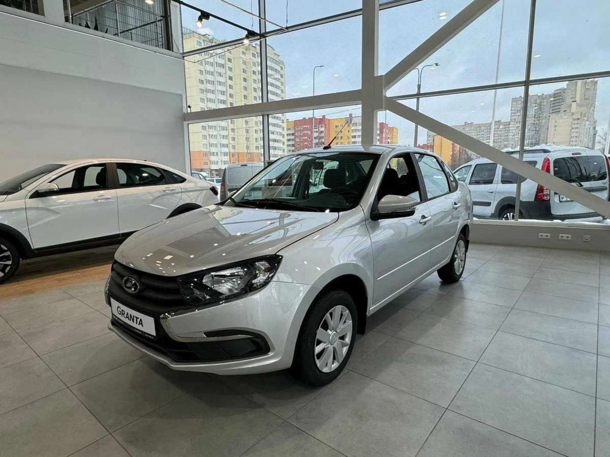 Купить Lada Granta Седан в Тюмени