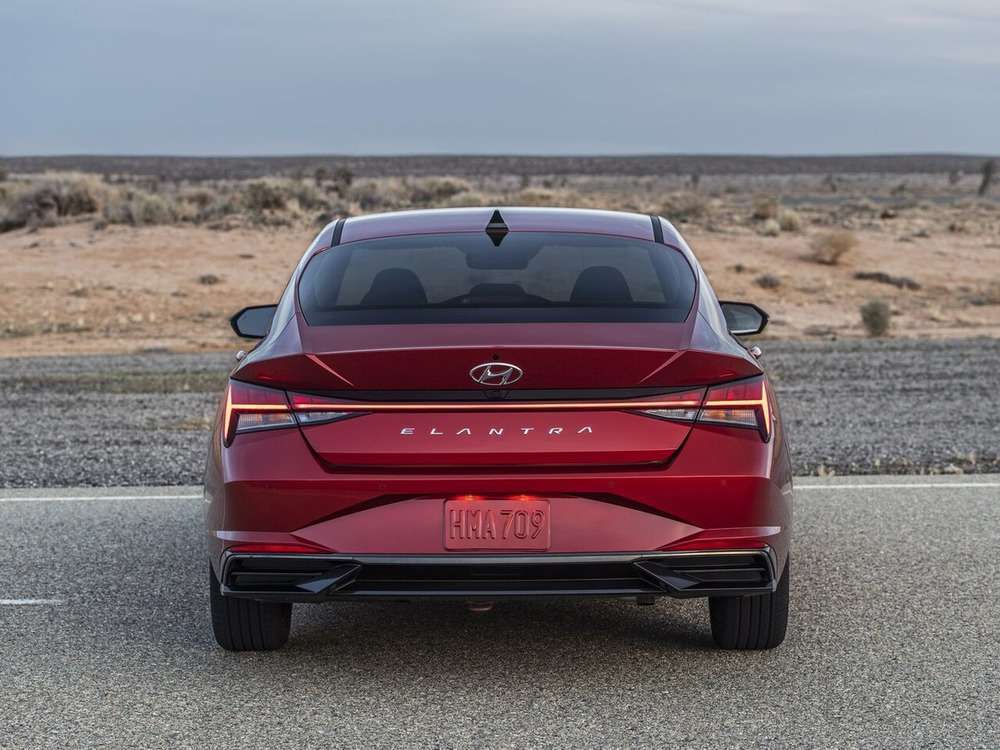 Hyundai Elantra - Изображение №9