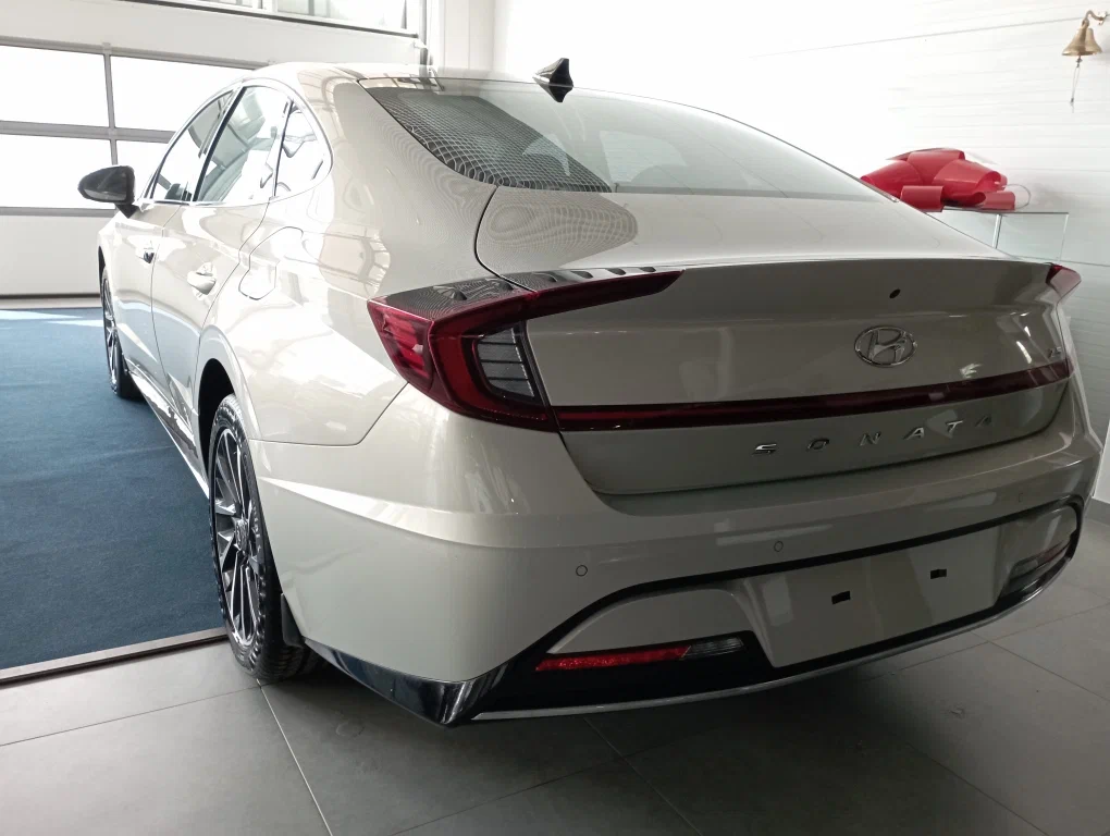 Hyundai Sonata Седан - Изображение №10