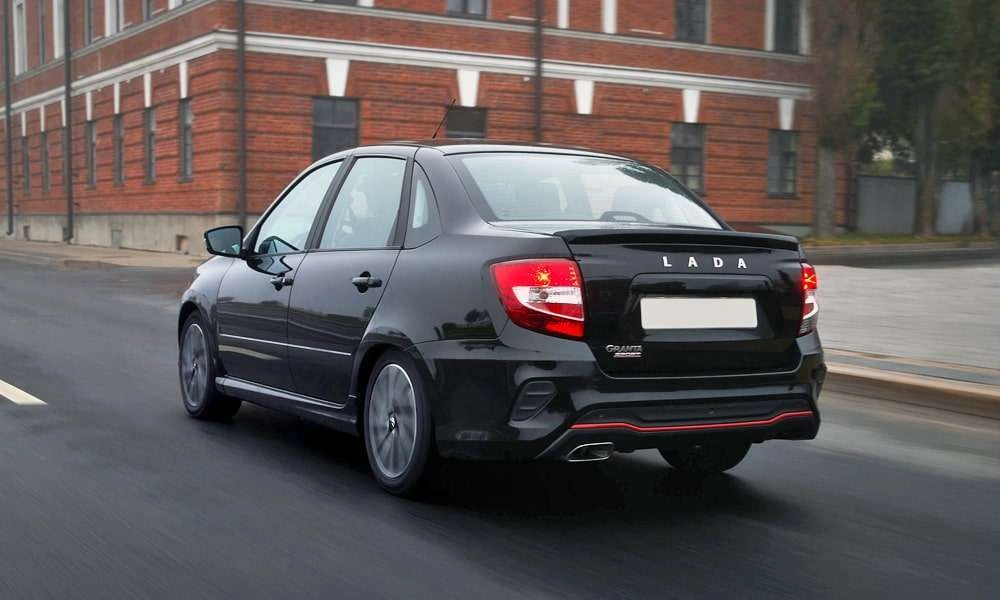 Lada Granta Sport Лифтбек - Изображение №12