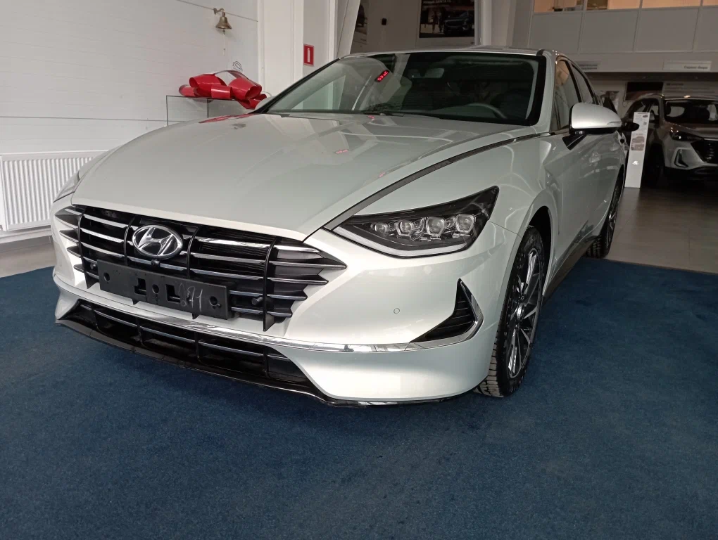 Купить Hyundai Sonata Седан в Тюмени