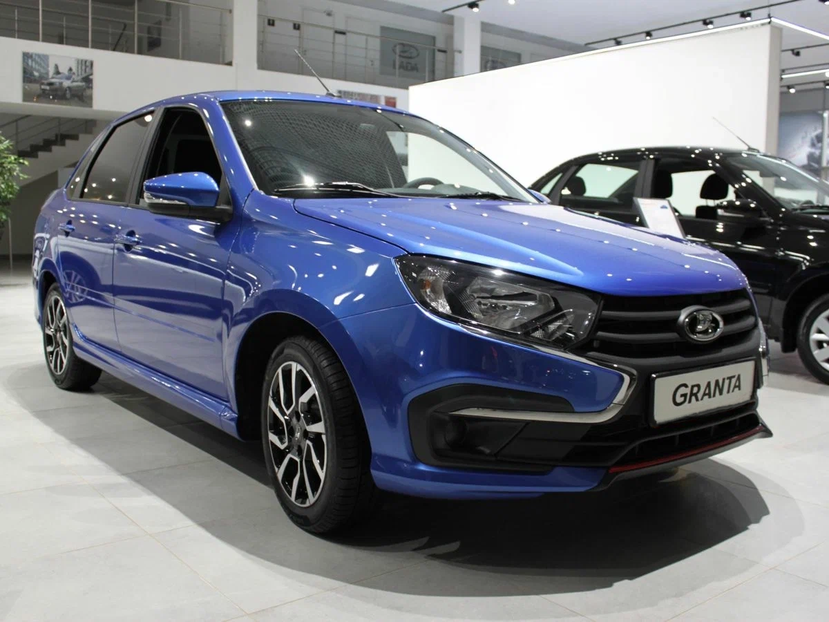 Купить Lada Granta Drive Active в Тюмени