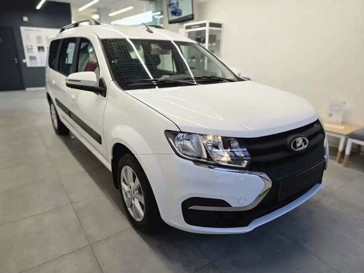 Купить Lada Largus CNG в Тюмени