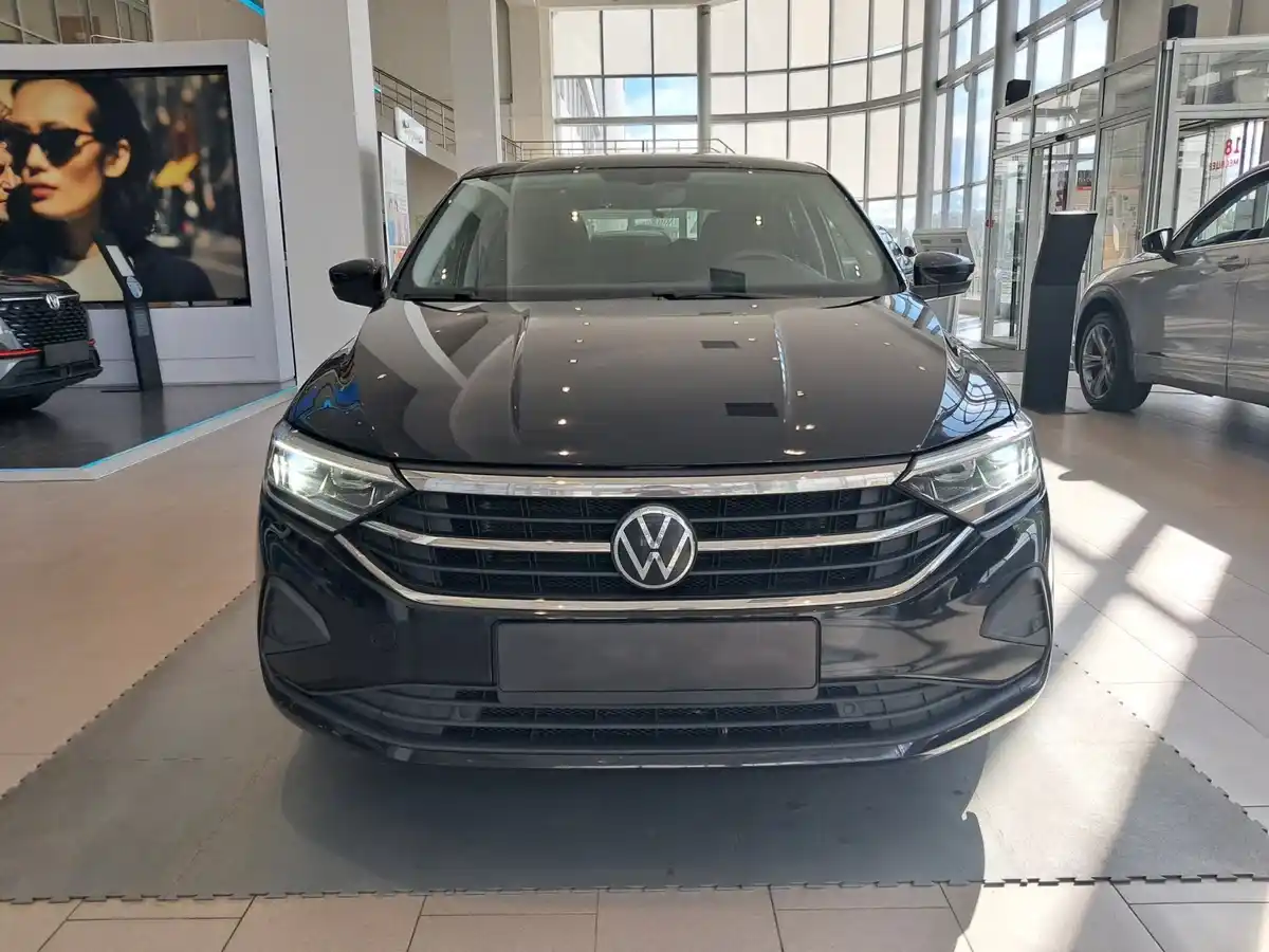 Автомобили Volkswagen Polo по сниженной цене