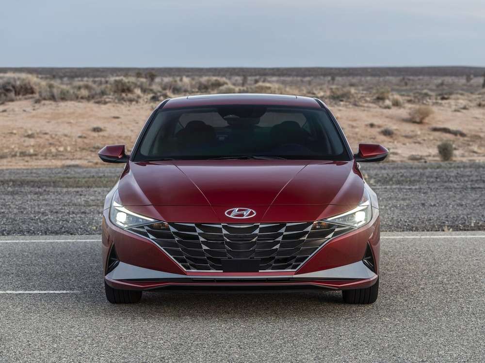 Hyundai Elantra - Изображение №8