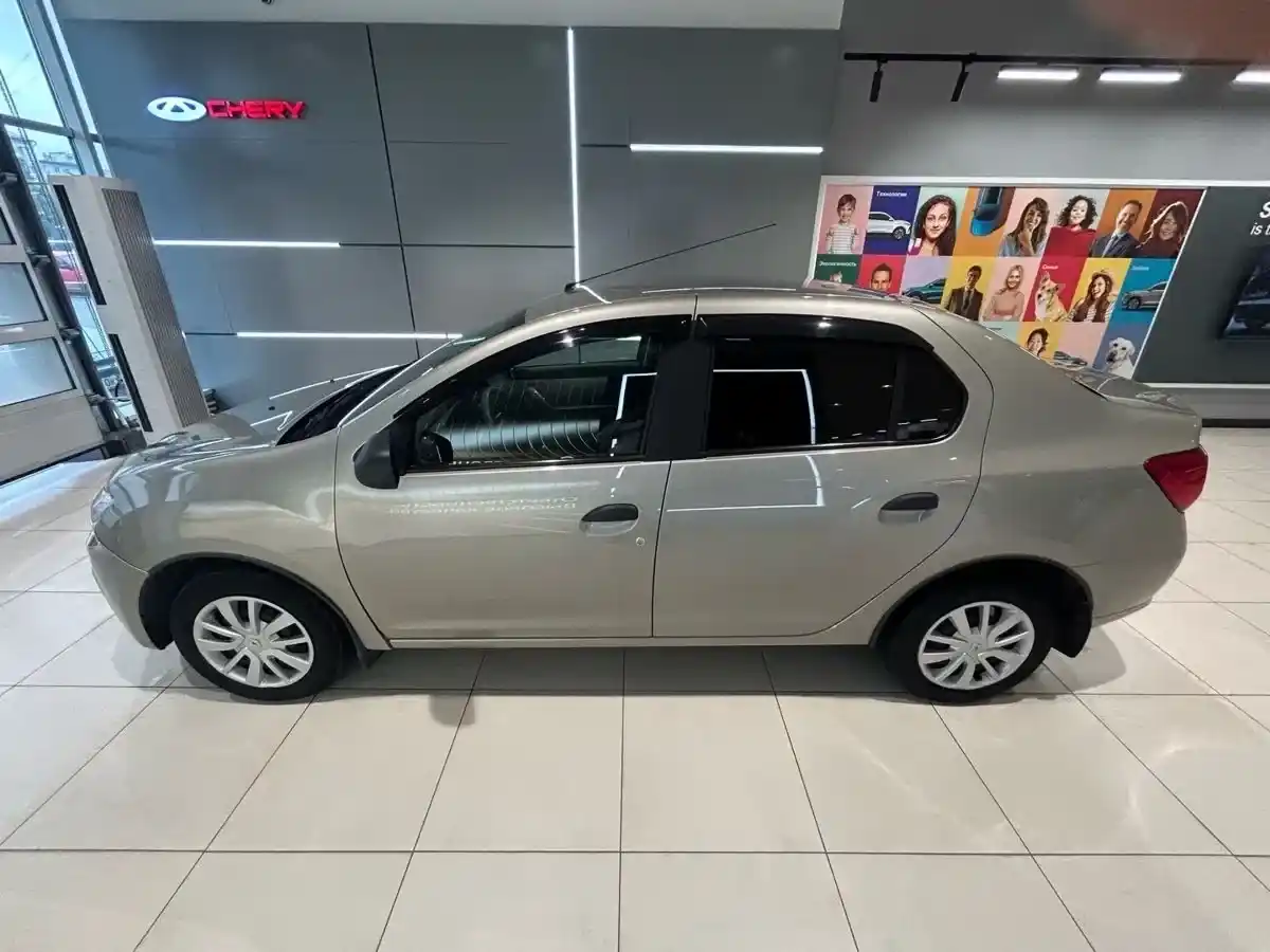 Renault Logan - Изображение №7