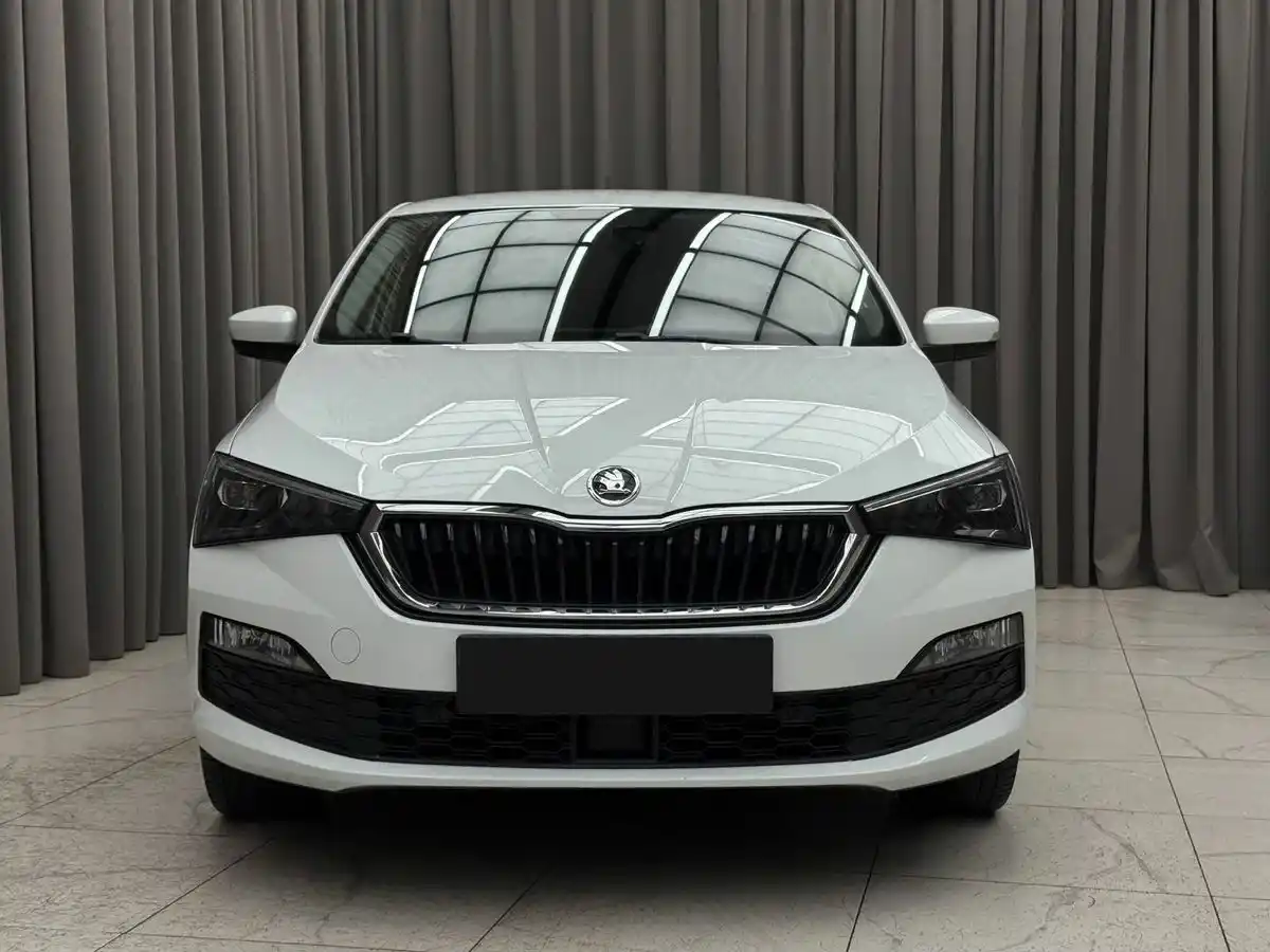 Автомобили Skoda Rapid по сниженной цене